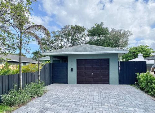 424 Ne 23rd St, Wilton Manors, FL, 33305-1121 | Card Image
