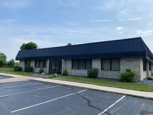 ste-e-2804 Boilermaker Ct, Valparaiso, IN, 46383-8418 | Card Image