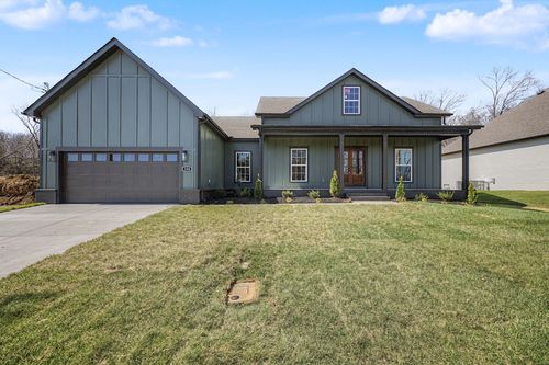 106 Stonebrook Dr, Shelbyville, TN, 37160-3073 | Card Image
