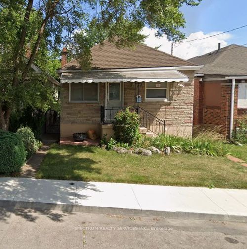 37 Hope Ave, Hamilton, ON, L8H2E1 | Card Image