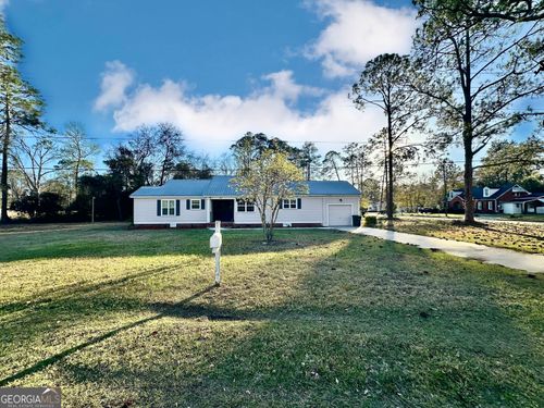 591 W Bay St, Jesup, GA, 31545-1214 | Card Image