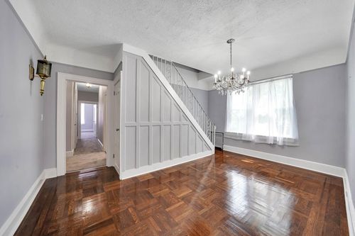 6851 Clyde St, Forest Hills, NY, 11375-5037 | Card Image