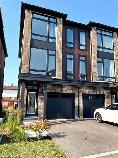 21-270 Melvin Ave, Hamilton, ON, L8H0B4 | Card Image