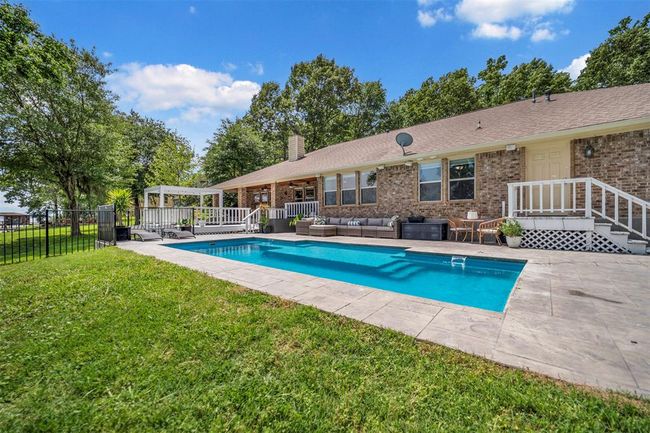 111 Venice Way, House other with 3 bedrooms, 2 bathrooms and 2 parking in Huntsville TX | Image 21