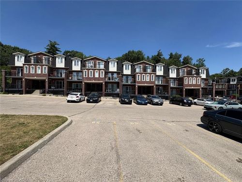 5a-45 Cedarhill Cres, Kitchener, ON, N2E0A2 | Card Image