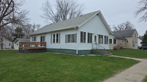 161 S 2nd Ave W, Hartley, IA, 51346-1343 | Card Image