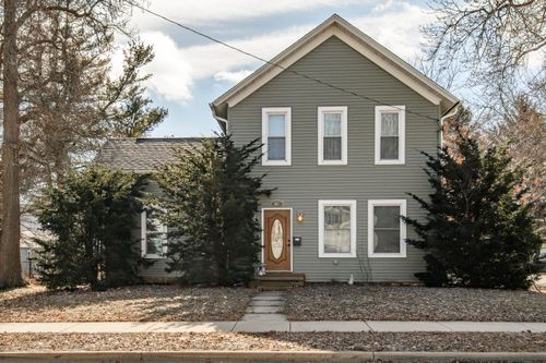 471 W South St, Oconomowoc, WI, 53066-2754 | Card Image