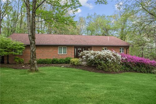 7005 Franklin Rd, Cranberry Twp, PA, 16066-5301 | Card Image
