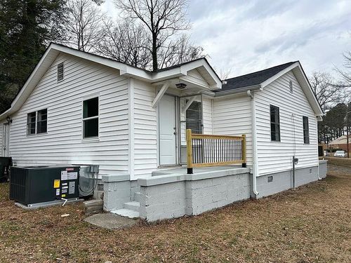 303 Smith St, Dalton, GA, 30720-4106 | Card Image