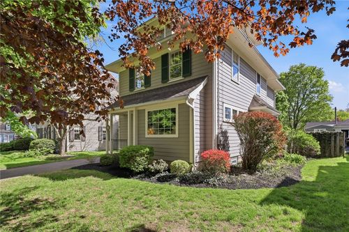 15 E Jefferson Rd, Pittsford, NY, 14534-2211 | Card Image