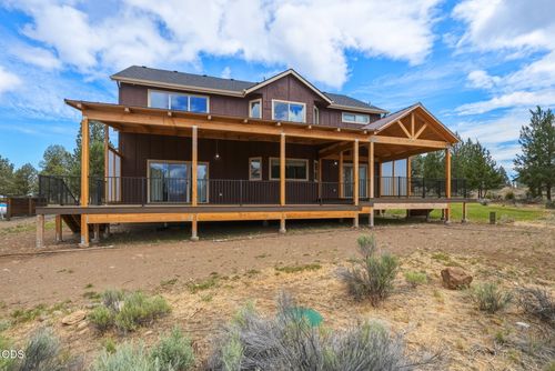 70275 Club Rd, Sisters, OR, 97759-9847 | Card Image
