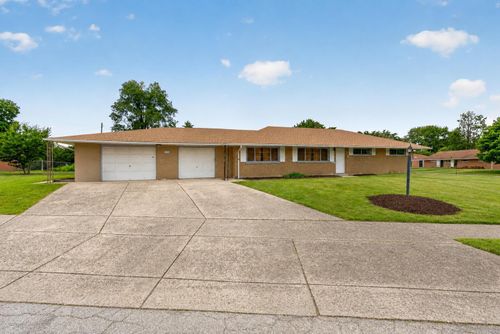 3318 Miriam Dr S, Columbus, OH, 43204-1748 | Card Image