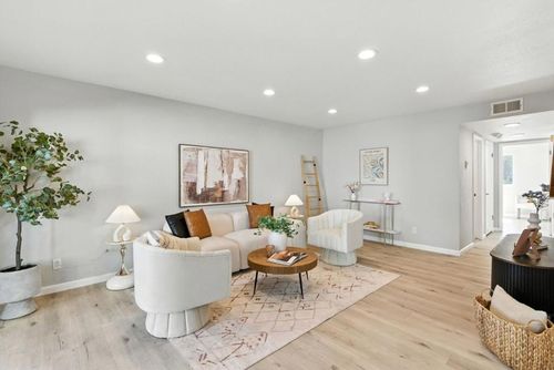 apt-43-255 S Rengstorff Ave, Mountain View, CA, 94040-1724 | Card Image