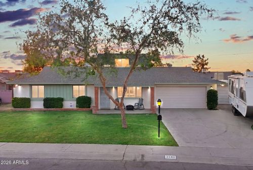 2142 W Meadow Dr, Phoenix, AZ, 85023-2234 | Card Image