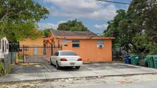 a-2378 Nw 60th St, Miami, FL, 33142-2303 | Card Image
