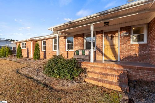 429 Pelzer Hwy, Easley, SC, 29642-2107 | Card Image