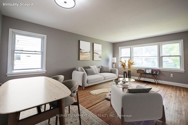 18 Grove Ave, House other with 6 bedrooms, 2 bathrooms and 4 parking in Saint Catharines ON | Image 6