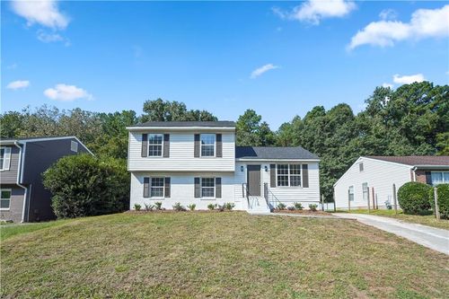 5549 Pine Gate Dr, Atlanta, GA, 30349-6488 | Card Image