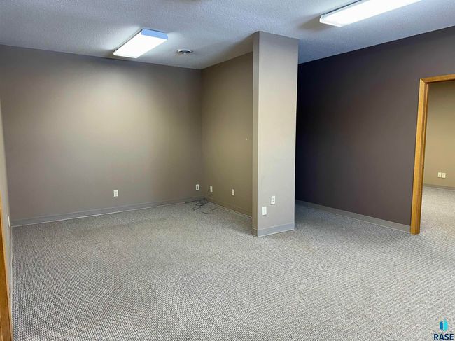 911 Sixth St, Home with 0 bedrooms, 2 bathrooms and null parking in Freeman SD | Image 65