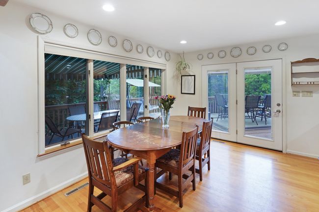 Dining Area | Image 16
