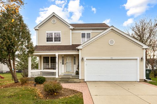 740 Fairview Ln, South Elgin, IL, 60177-3016 | Card Image