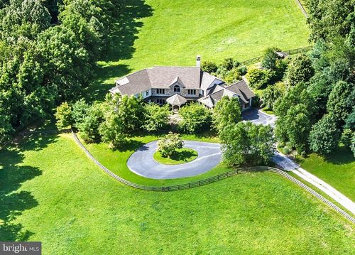 438 Ground Hog College Rd, West Chester, PA, 19382-6761 | Card Image