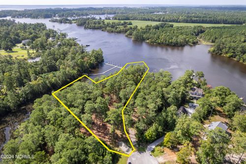 149 Queen Annes Ct, Oriental, NC, 28571 | Card Image