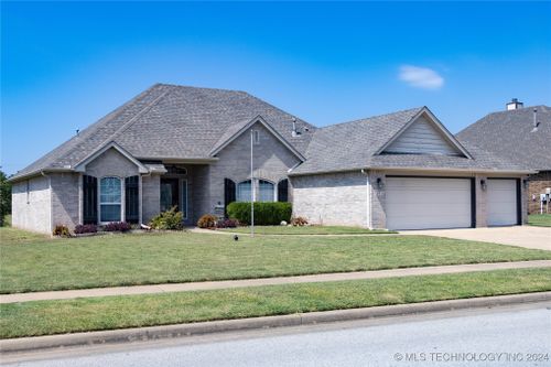 13416 S Nyssa Street, Glenpool, OK, 74033 | Card Image