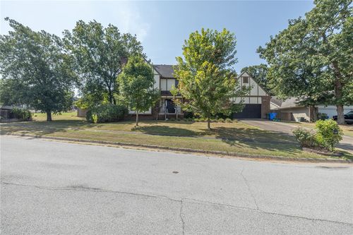 2795 Hardy Lane, Fayetteville, AR, 72703 | Card Image