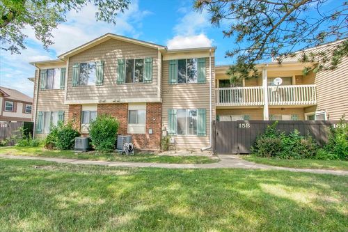 15B Fernwood Dr, Bolingbrook, IL, 60440-2858 | Card Image