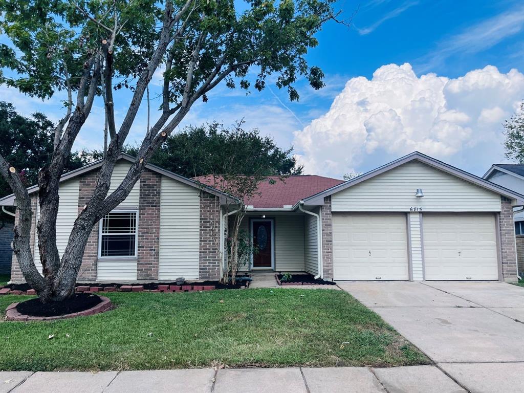 Harpers Dr, Richmond, TX 77469