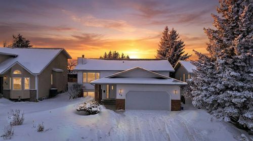 90 Douglas Ave, Red Deer, AB, T4R2G6 | Card Image
