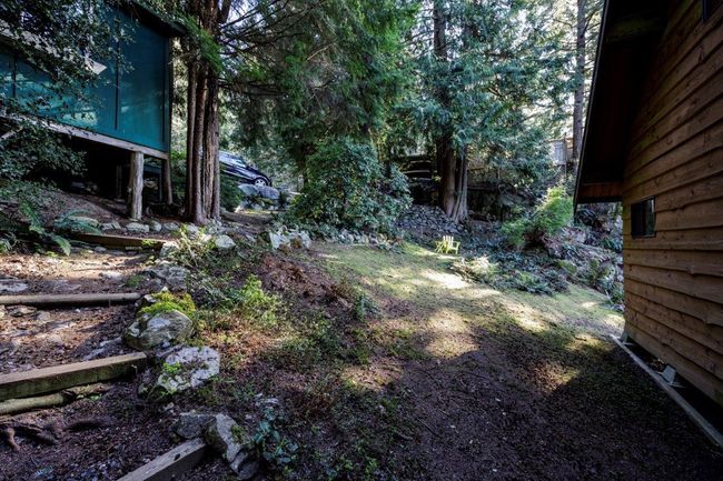 886 Schooner Lane, House other with 3 bedrooms, 1 bathrooms and 2 parking in Bowen Island BC | Image 25