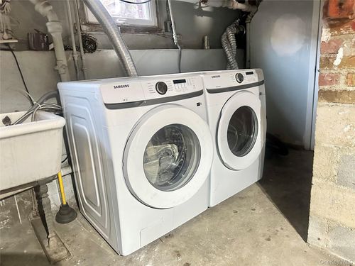 25 Fletcher Ave, Mount Vernon, NY, 10552-3313 | Card Image