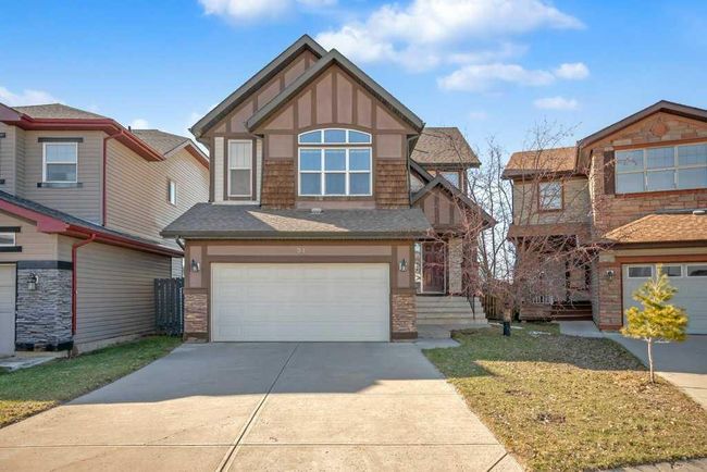 34 Panamount Bay Nw, Home with 3 bedrooms, 2 bathrooms and 4 parking in Calgary AB | Image 1