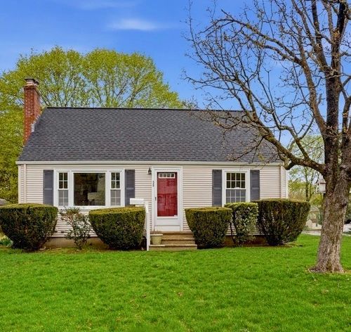 36 Ideal Ct, East Greenwich, RI, 02818-4424 | Card Image