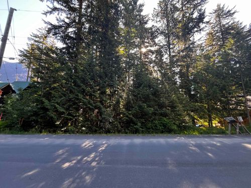 14902 Parkwood St, Fraser Valley Rd Rural, BC, V0X1L5 | Card Image