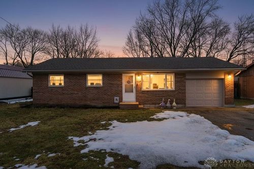 4472 Saint Paris Pike, Springfield, OH, 45504-4465 | Card Image