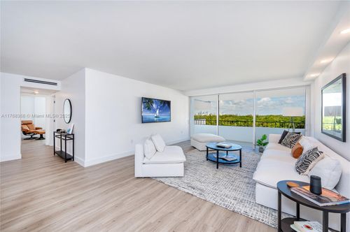 apt-706-199 Ocean Lane Dr, Key Biscayne, FL, 33149-1651 | Card Image