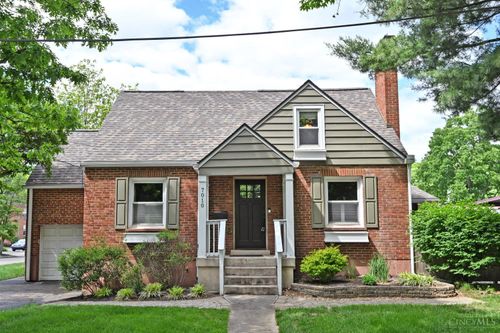 7010 Wooster Pike, Cincinnati, OH, 45227-3812 | Card Image