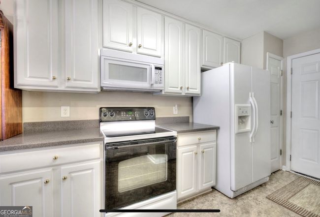 201 Brookstone Dr Sw, House other with 3 bedrooms, 2 bathrooms and 2 parking in Calhoun GA | Image 18