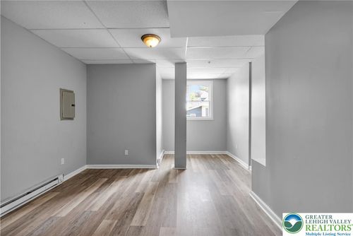 4-1500 Washington St, EASTON, PA, 18042-4735 | Card Image