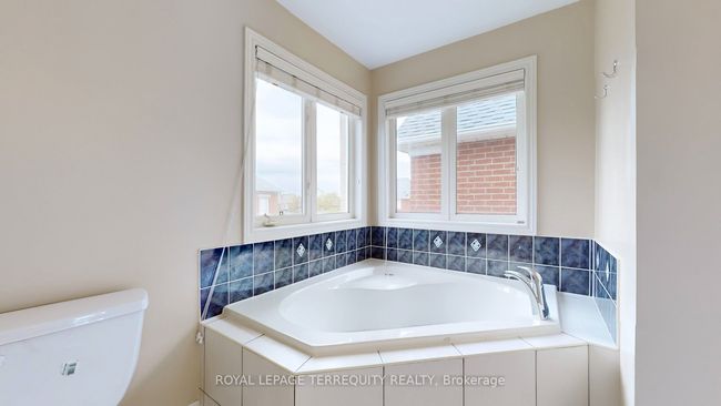 69 Vine Cliff Blvd, House other with 5 bedrooms, 4 bathrooms and 1 parking in Markham ON | Image 31
