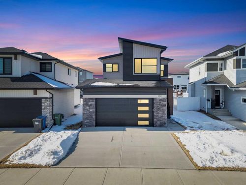252 Emerald Drive, Red Deer, AB, T4P3E2 | Card Image