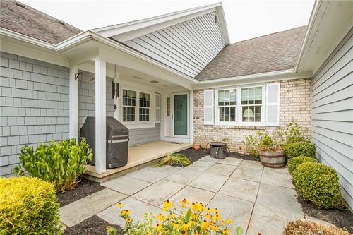 54 Stonington Dr, Pittsford, NY, 14534-2924 | Card Image