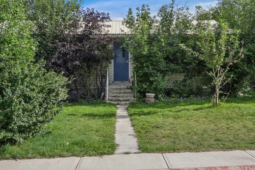 123 Waddy Lane, Strathmore, AB, T1P1A1 | Card Image