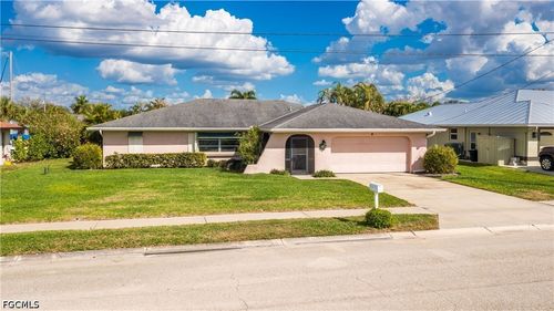 4632 Gulf Ave, NORTH FORT MYERS, FL, 33903-4630 | Card Image