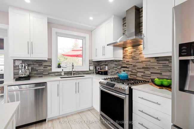 1297 Snowdon St, House other with 4 bedrooms, 2 bathrooms and 3 parking in Ottawa ON | Image 9