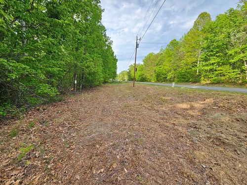 a-627 Axtell Rd, HOWARDSVILLE, VA, 24562-4122 | Card Image