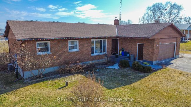 3211 County Rd 2, House other with 7 bedrooms, 4 bathrooms and 6 parking in Keene ON | Image 44